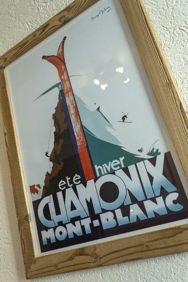 Apartment Ensa - Alpes Travel - Central Chamonix - Sleeps 4 Exterior foto