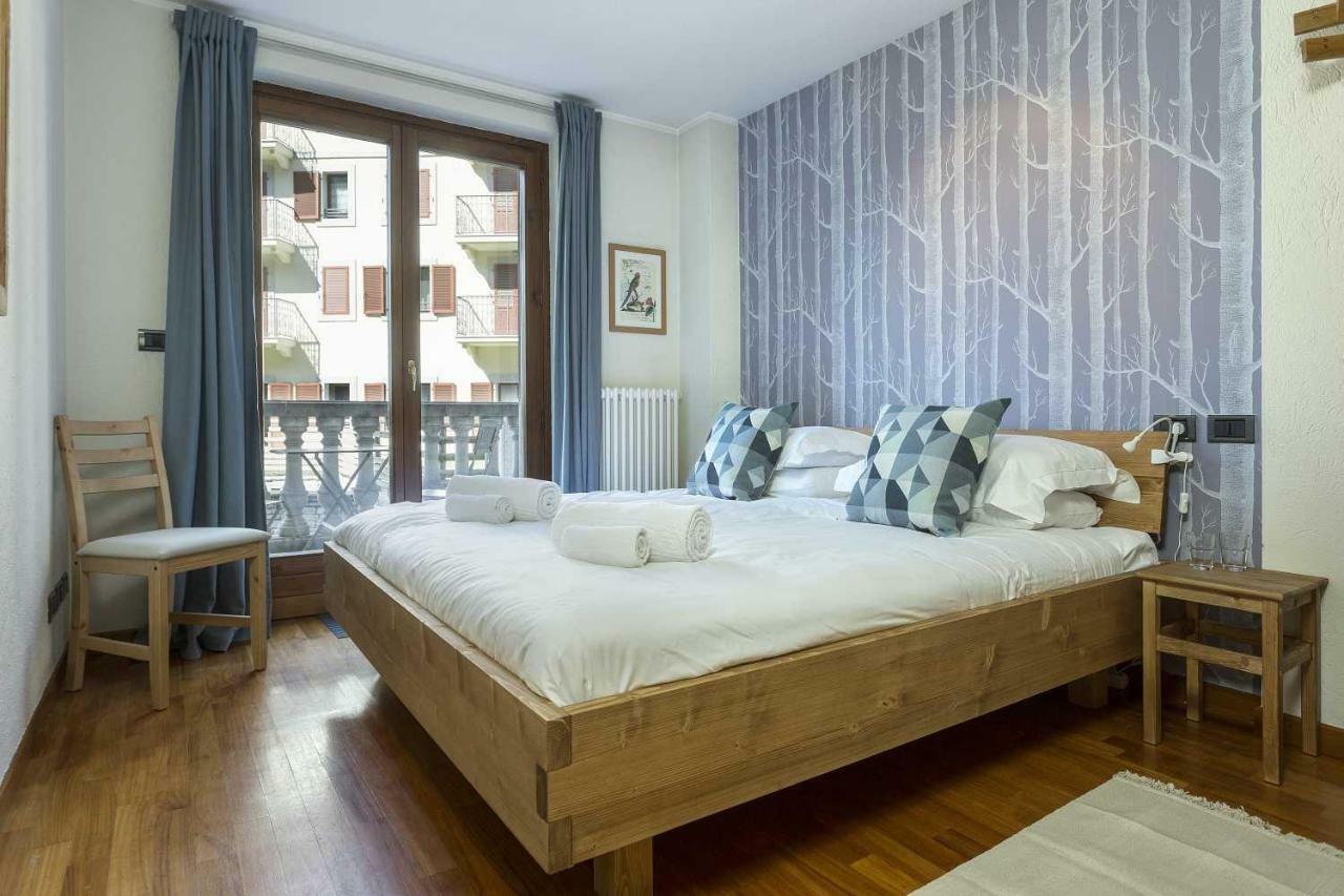 Apartment Ensa - Alpes Travel - Central Chamonix - Sleeps 4 Exterior foto